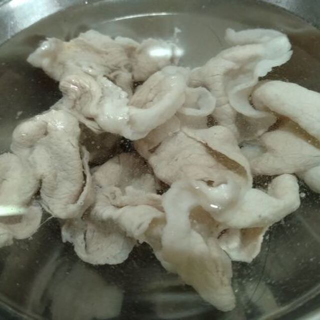 水で冷やす