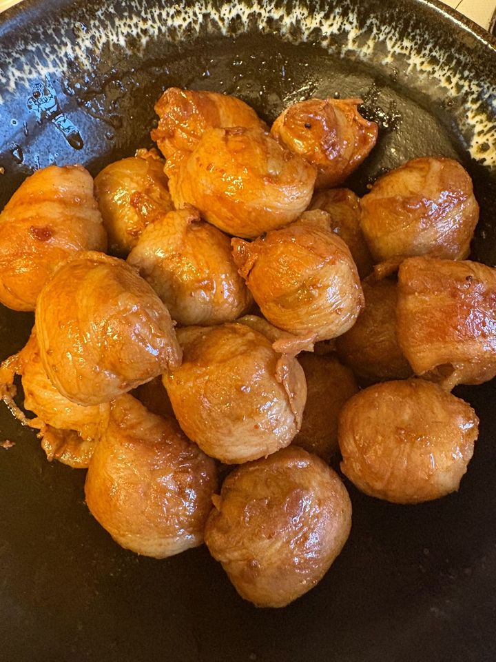 肉巻き玉こんのコロコロ炒り煮！