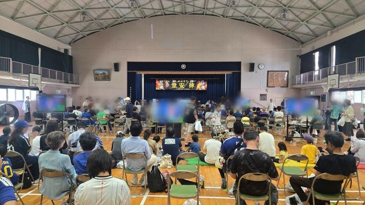 画像2: 「野球の街」に生まれたサッカー日本代表10番