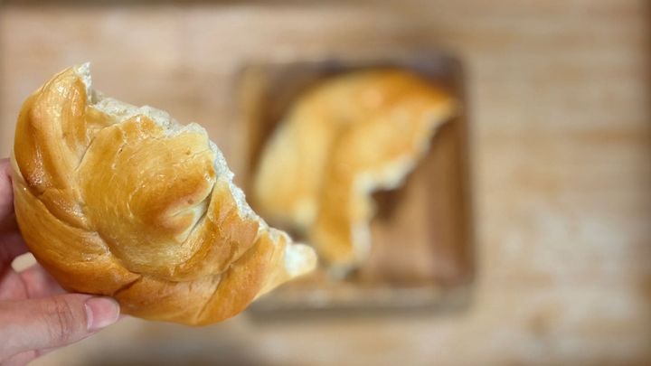 シンプルだけど何故かクセになる【セブン】ふわっと食感がおいしいミルク風味の菓子パン