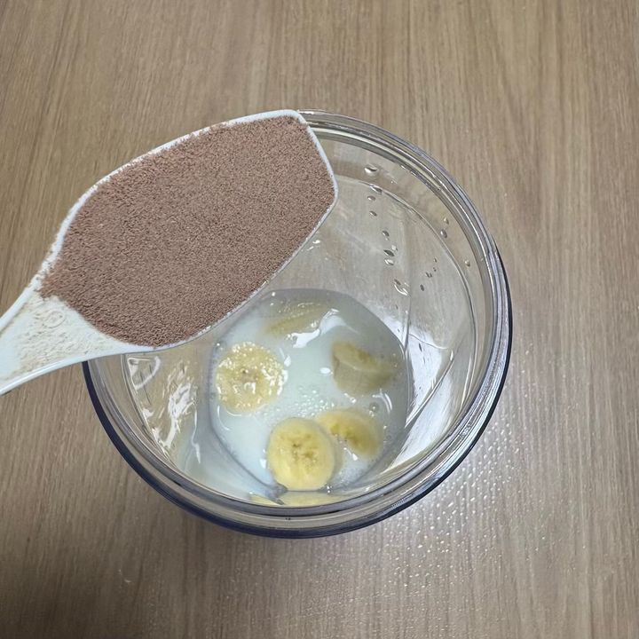 ジュニアプロテインアストリションバナナを入れたアレンジおやつや捕食にもおすすめ