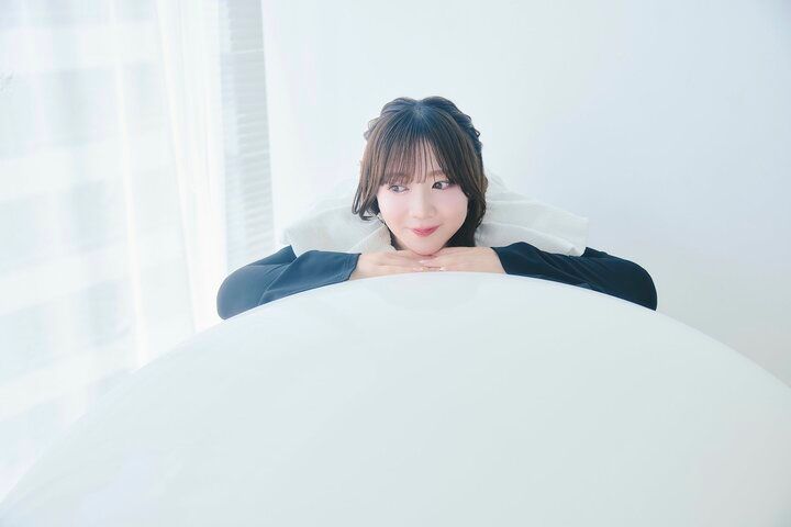 【写真・画像】「まさかこんなカットを撮っていただけるとは…！」3冊目の写真集で声優・伊藤彩沙が一番驚いたカットは？ 8枚目