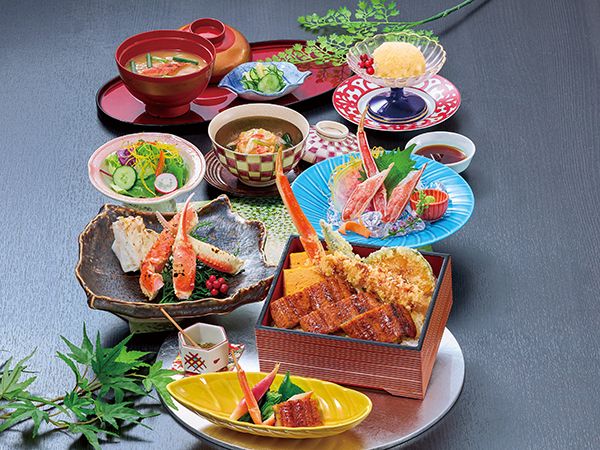 甲羅本店「うなぎ祭」が今年も開催！一本鰻と絶品かに料理を一度に楽しむ夏のごちそう