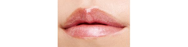 YSL ラブシャイン グロスプランパー 10／塗り比べ
