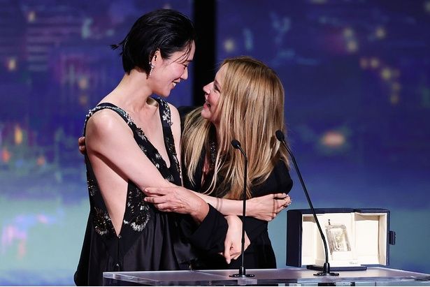 ヴィルジニーと多緒は、第79回カンヌ国際映画祭で最優秀女優賞のW受賞という快挙を達成！ Andreas Rentz Getty Images Entertainment ：ゲッティイメージズ提供