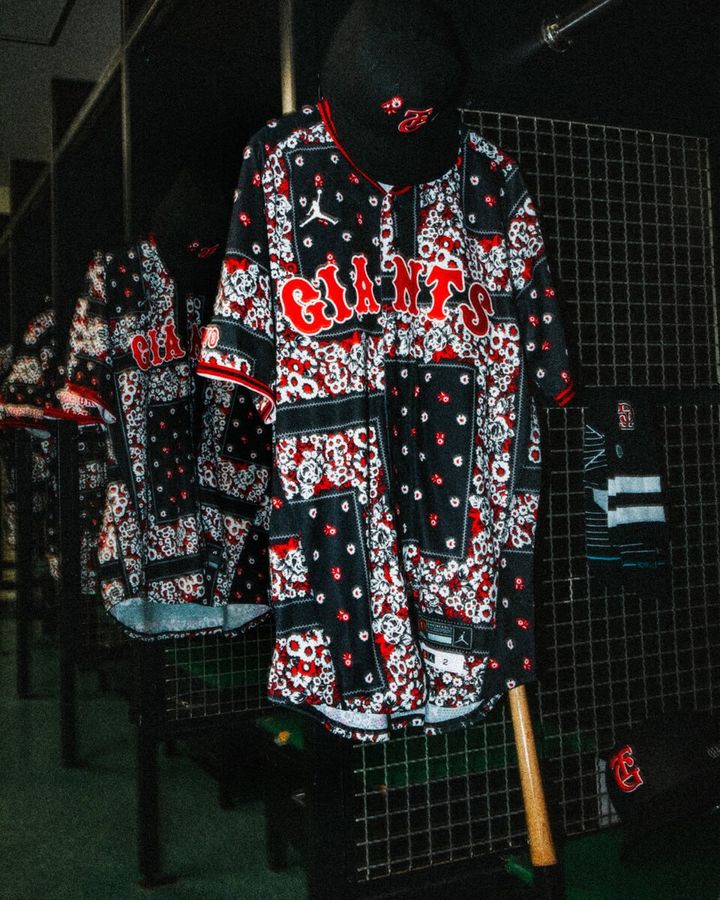 Yomiuri Giantsの選手がJORDAN BRANDのユニフォームを着用するのは、2026年7月31日（金）、8月1日（土）、8月2日（日）の3試合。あわせて、Yomiuri Giants女子チームは、8月29日（土）の「女子野球Gタウン杯」にて本ユニフォームを着用する。