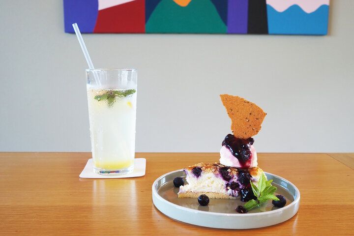 青い海と森を眺めて絶景ランチ♪ 隠れ家カフェ＆レストランで過ごす、おだやかな真鶴時間「CAFE＆RESTAURANT燈下」 
