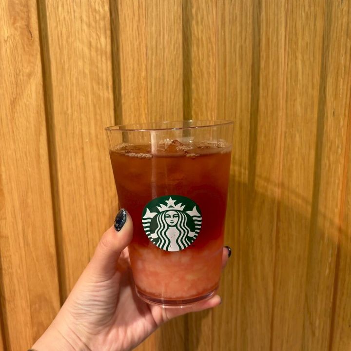 スタバ クラフト ジューシー ピーチ ティー