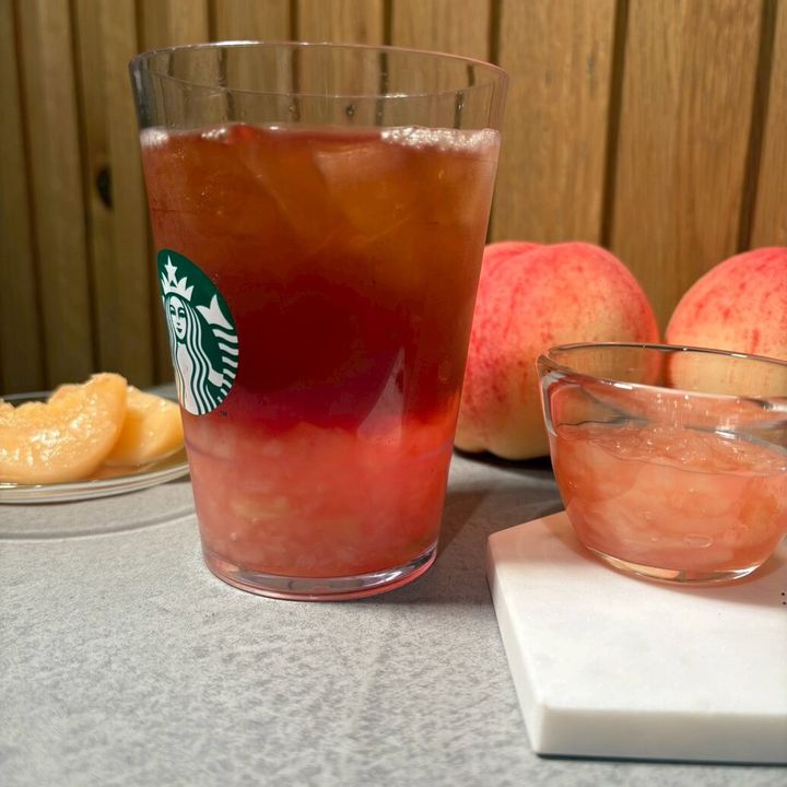 スタバ クラフト ジューシー ピーチ ティー