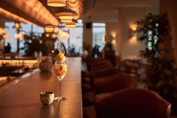 【東京都港区】1 Hotel Tokyoで、旬のメロンを味わうペアリングコース「デザート＆カクテル」提供！