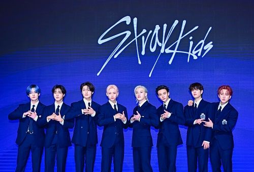 Stray Kids