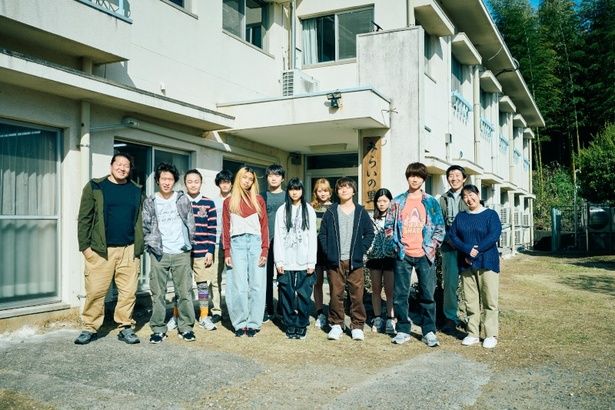 吉田恵輔監督最新作『四月の余白』が5位 [c]2026 N.R.E.