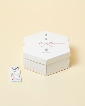 【東京都渋谷区】富谷商店が代々木八幡宮とコラボレーション。おみくじ付きの体験型弁当を発売