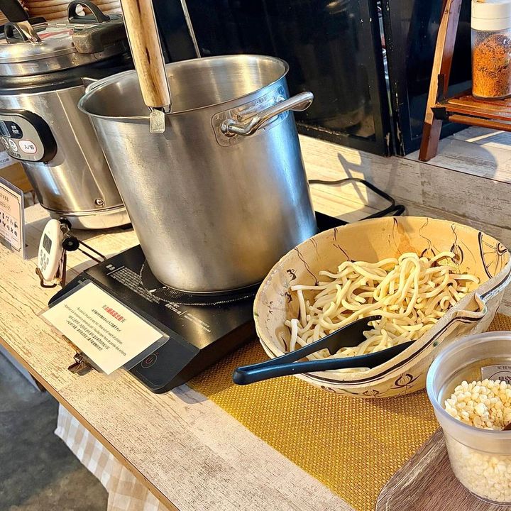 都野菜賀茂 京都駅前店のうどん