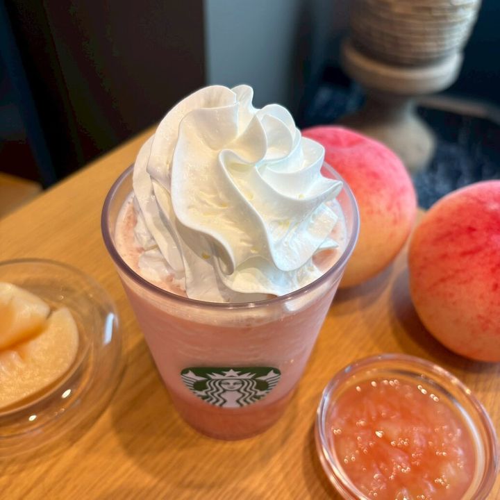 スタバ ピーチ & ピーチミルク フラペチーノ® 
