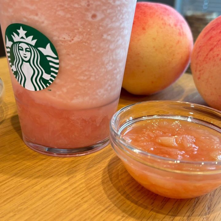 スタバ ピーチ & ピーチミルク フラペチーノ® 