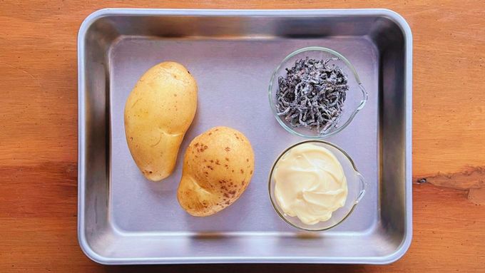【塩昆布はごはんにのせない！】じゃがいもはゆでずにレンチン「塩昆布ポテサラ」の作り方・なにもしたくない日のひらめきレシピ4の画像1