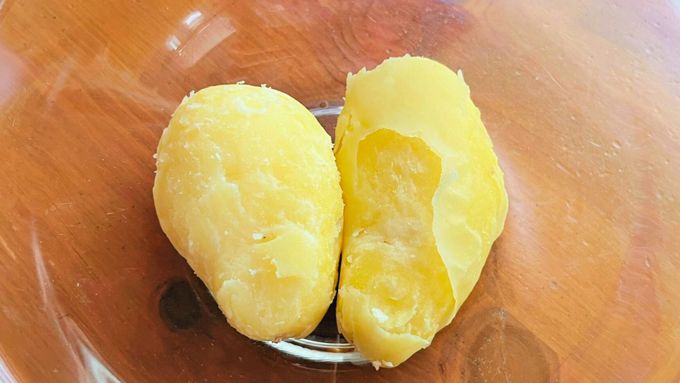 【塩昆布はごはんにのせない！】じゃがいもはゆでずにレンチン「塩昆布ポテサラ」の作り方・なにもしたくない日のひらめきレシピ4の画像4