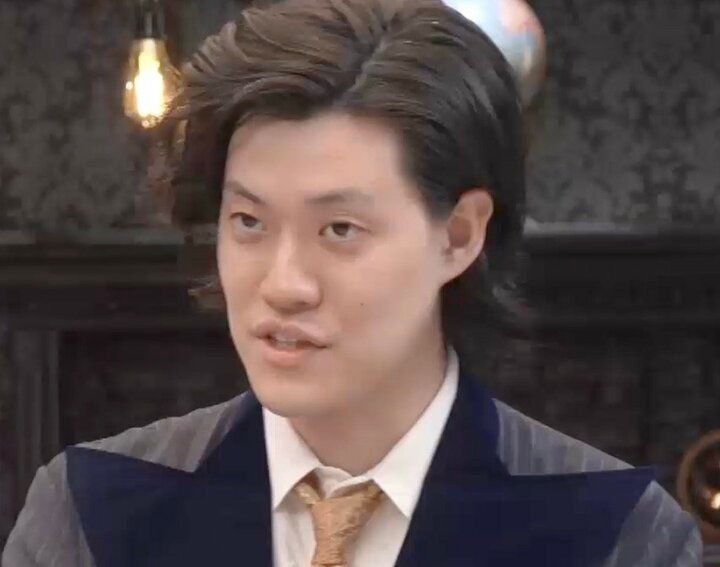 コメンテーターとしても活躍する人気芸人