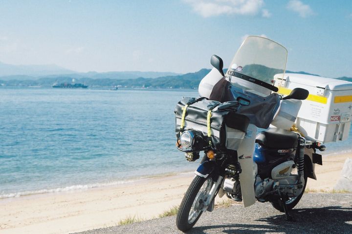 賞は洗い越しでチルするCT110！OHVの路地裏からしまなみフィルム旅までカブonlyフォトコンテスト受賞作6選