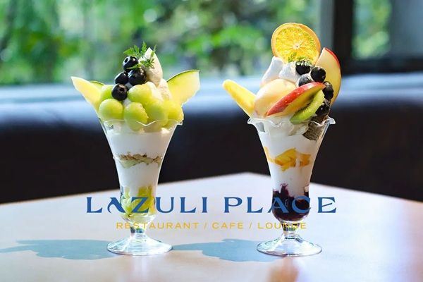 【栃木県宇都宮市】LAZULI PLACEに新作パフェ、LAZULI BAKERYに「石川製麺所 焼きそばパン」などが登場