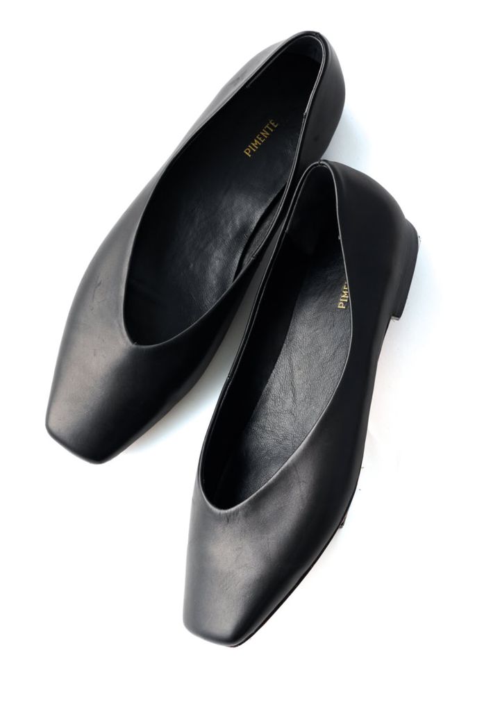 パンプス¥25,300／ピモンテ