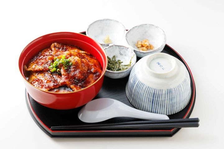 道の駅 230ルスツ「留寿都豚まぶし」1300円
