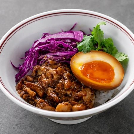 【東京都中野区】新たな中華酒場「餃子のイペコ」オープン！対象ドリンク100円キャンペーンを開催