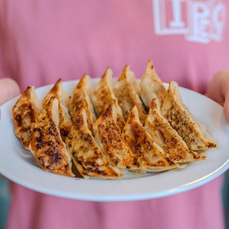 【東京都中野区】新たな中華酒場「餃子のイペコ」オープン！対象ドリンク100円キャンペーンを開催