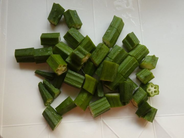 パクパク止まらない！「オクラのめんつゆから揚げ」