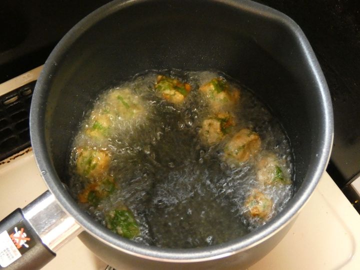 パクパク止まらない！「オクラのめんつゆから揚げ」