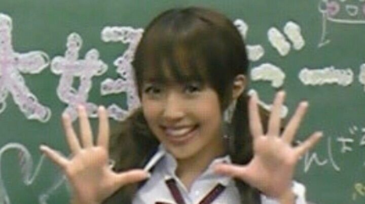 【写真・画像】38歳元国民的アイドル 起業17年の今も年商1億円超え 「有名になるために入った」 1枚目