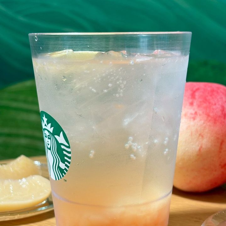 スタバ チラックス ソーダ ピーチ