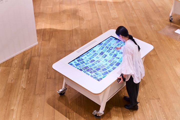 地下2階「コレクション・テーブル」