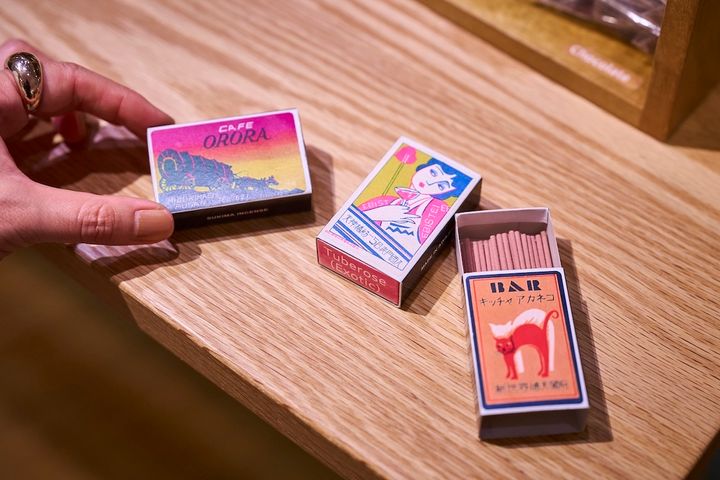 「マッチラベルスキマ香」各770円。ラベルごとにお香の香りが異なる