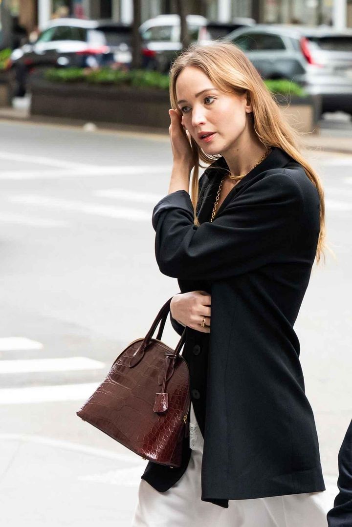 画像: 人気女優、まさかの“名探偵”ぶり発揮