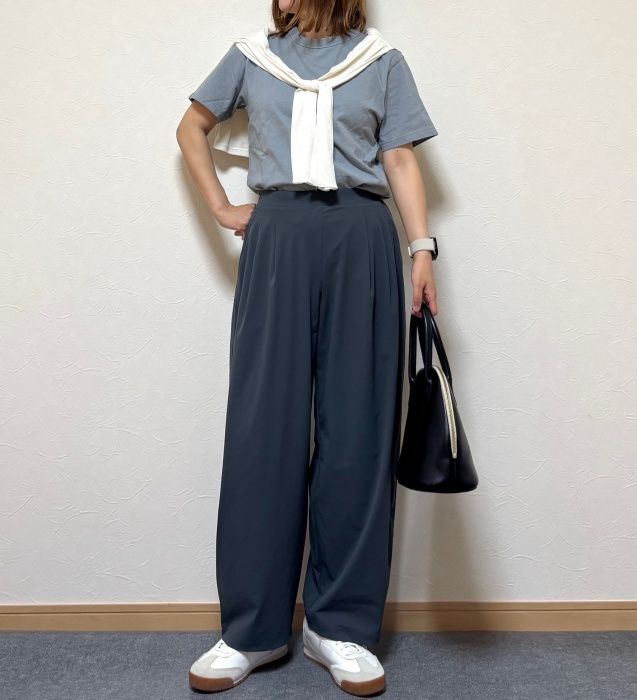 UNIQLO「クルーネックTシャツ」