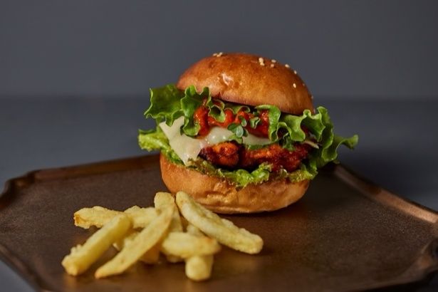 チキンティカバーガー(1800円)