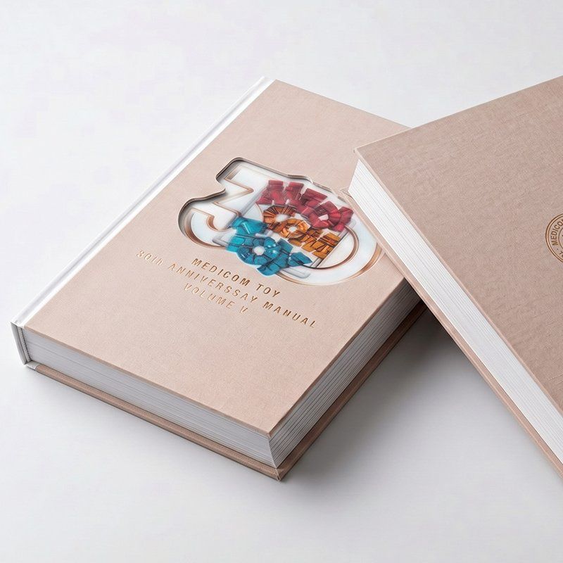 アート・デザイン・音楽 MEDICOM TOY 30th ANNIVERSARY MANUAL メディコム・トイ30周年を記念して、スーパープレミアムBOOKが刊行