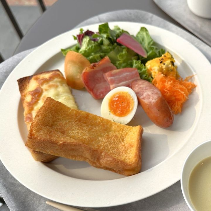 朝食プレートの中身