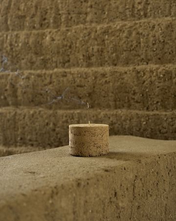 【兵庫県淡路市】淡路島の土を用いた家具ブランド「TSUCHI」が誕生。プロダクトを発表する展覧会開催