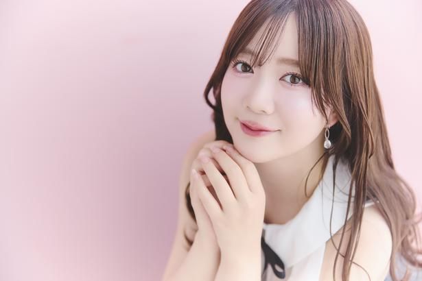 「伊藤彩沙 写真集 アヤサージュ」を刊行した声優・伊藤彩沙さん 撮影＝廣瀬拓磨 ヘアメイク＝大田葵 スタイリング＝今村仁美