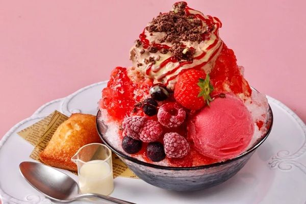 【東京都港区】『デリーモ麻布台ヒルズ店』限定！「パフェのような」かき氷2種が登場
