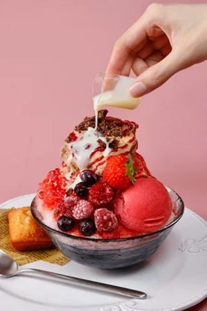 【東京都港区】『デリーモ麻布台ヒルズ店』限定！「パフェのような」かき氷2種が登場
