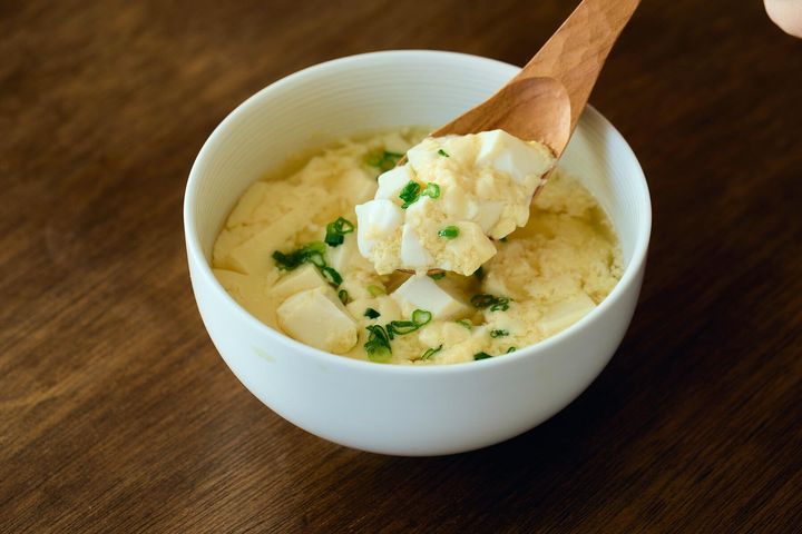 口の中、ふるふるとろん！レンジで5分で完成する「豆腐入り茶碗蒸しのスープ」
