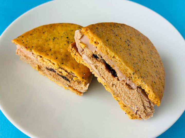 「あと100個食える！」「めっちゃ美味しい！」【ファミマ】Afternoon Tea監修のクリスピーサンド