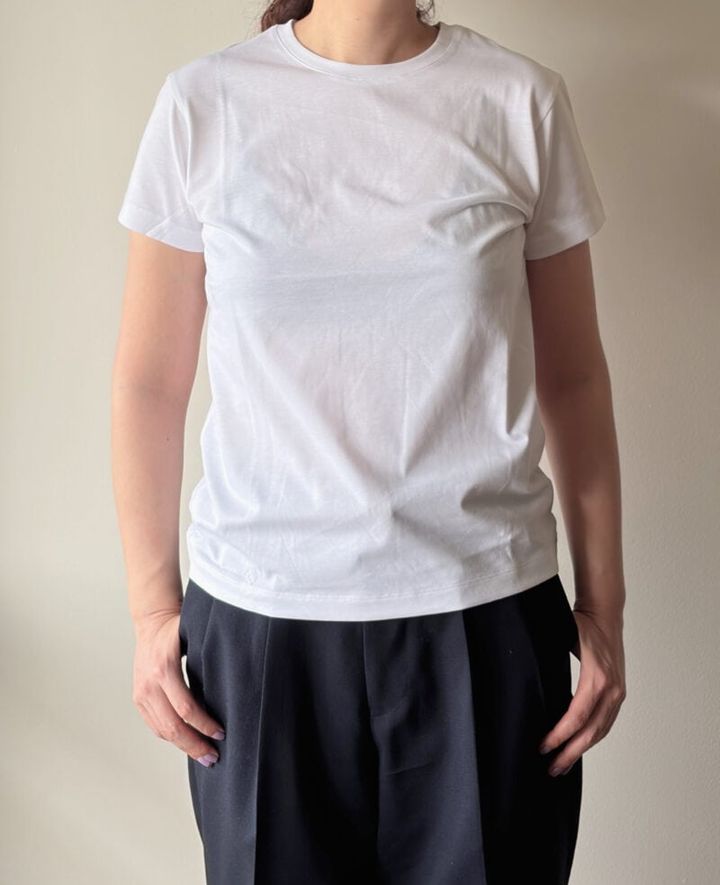 婦人 天竺編みクルーネック半袖Ｔシャツ990円（無印良品）