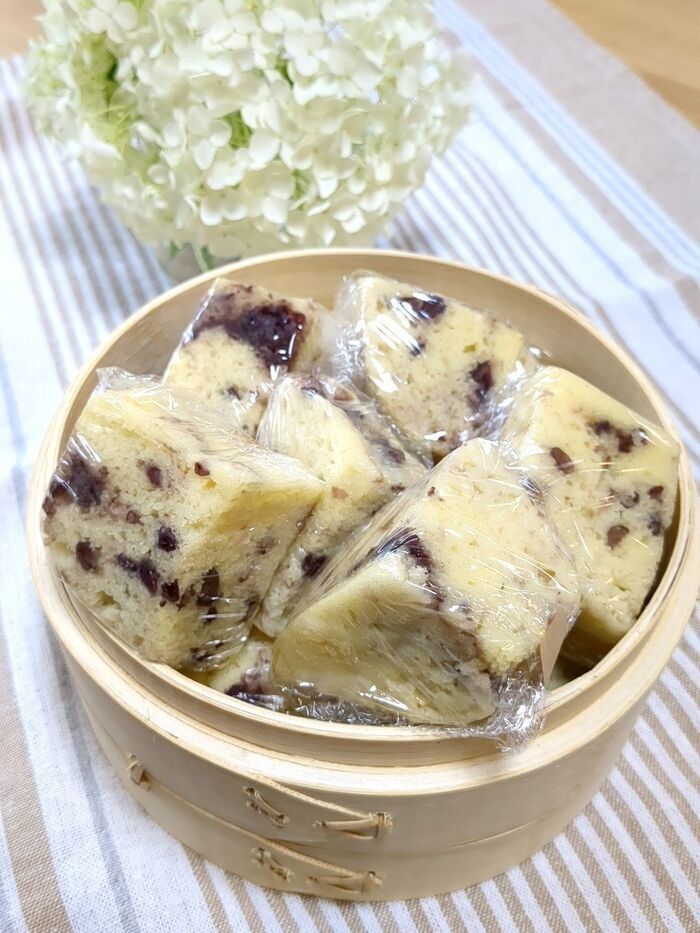 【おやつにいかが？】30分で作れる、あんこ入り米粉の蒸しパン