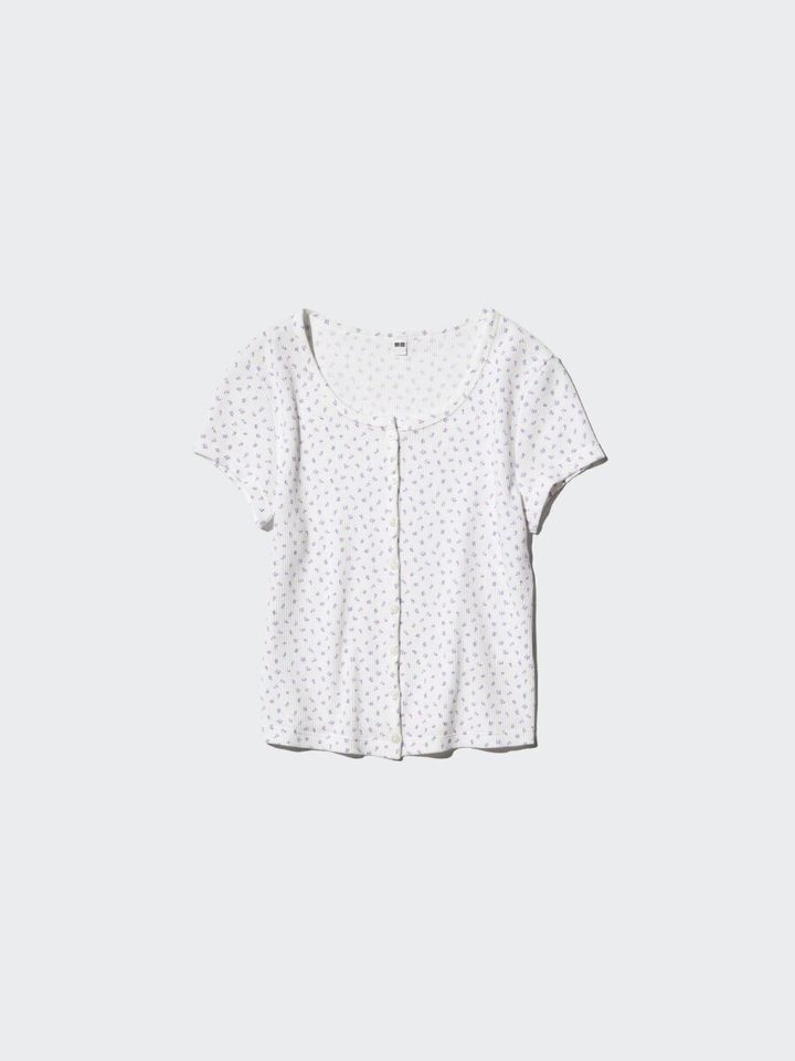 白地に水色の小花柄ワッフル半袖Tシャツ