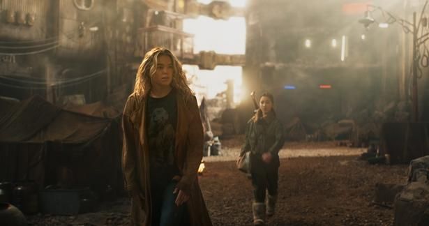 カーラ・ゾー＝エルが少女と共に宇宙を股にかけた冒険を繰り広げる(『スーパーガール』) [c] & TM DC [c] 2026 WBEI